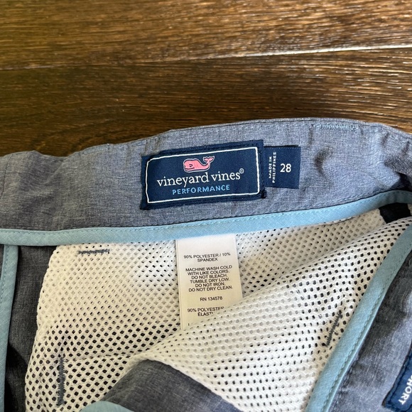 Vineyard Vines Men’s Breaker Short size 28 - Picture 2 of 3